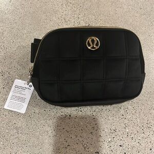 Lululemon Everywhere Belt Bag